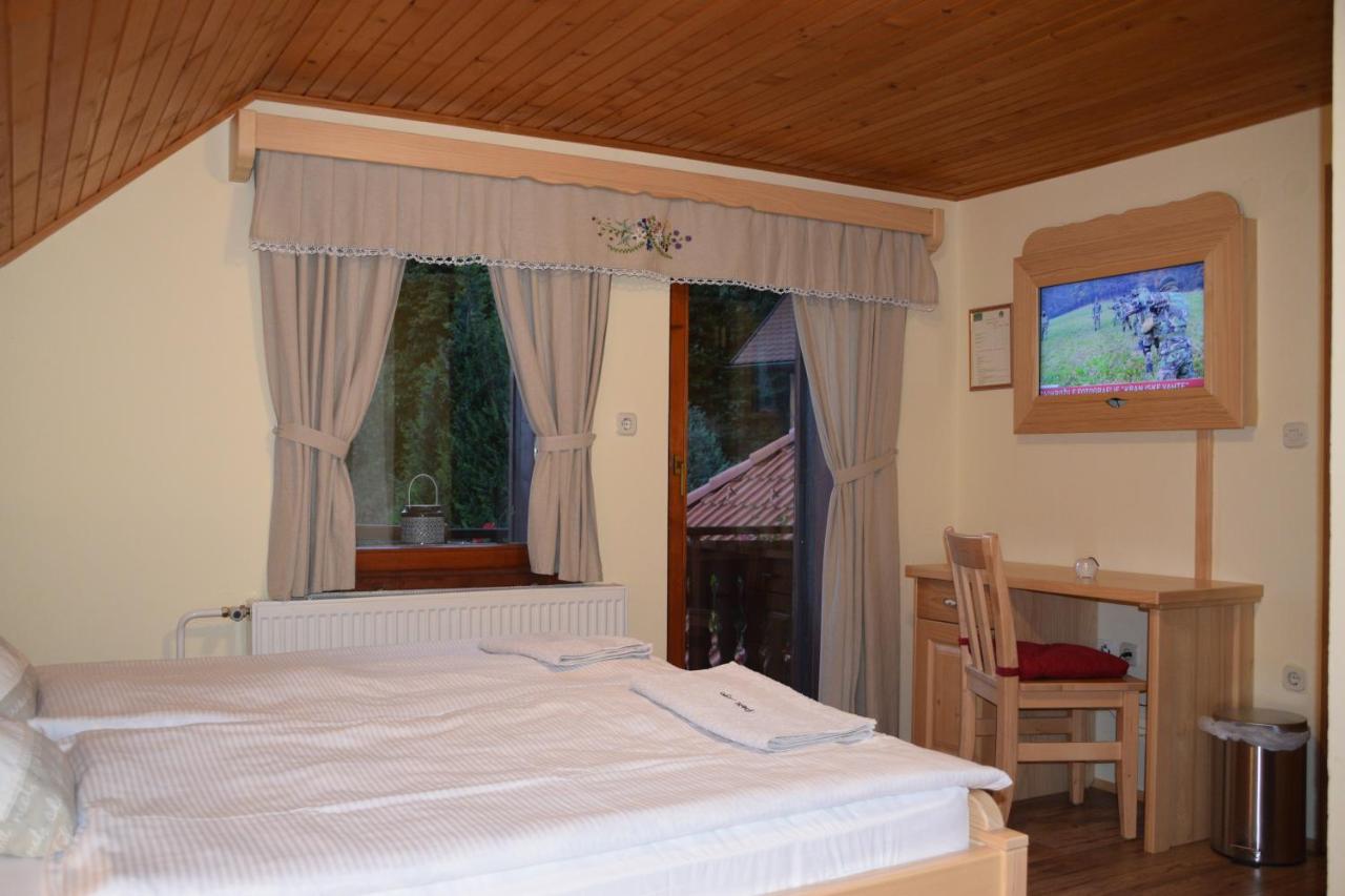 Chambre Double - Vue sur Montagne