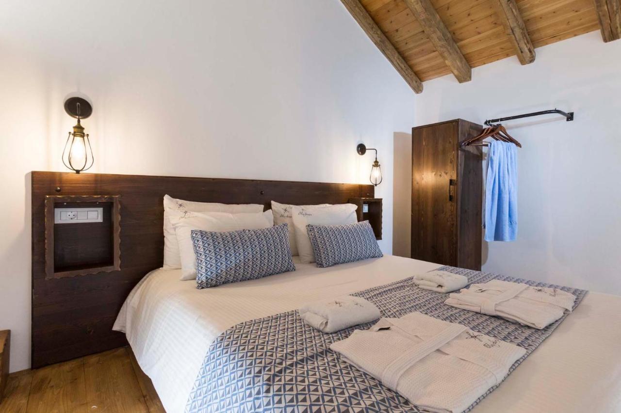 Mosaic Loft Suite