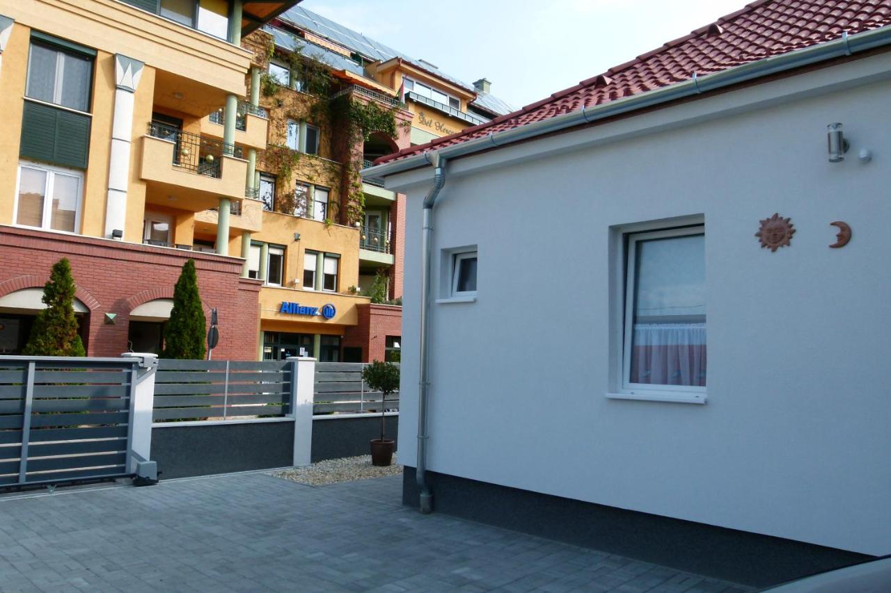 Wolf House Apartman - Bed and Breakfast Zalaegerszeg