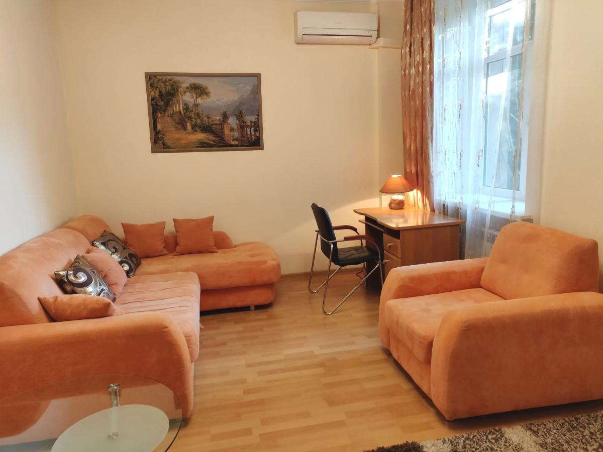 Ok Apartments on Klovska - Kiev - B&B Kyiv