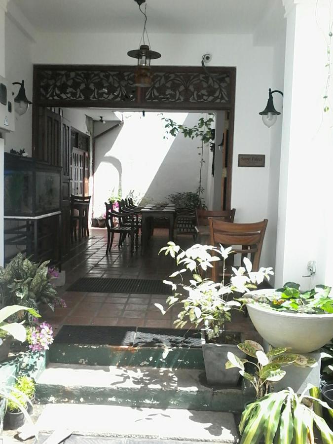 Secret Palace Guest house - B&B