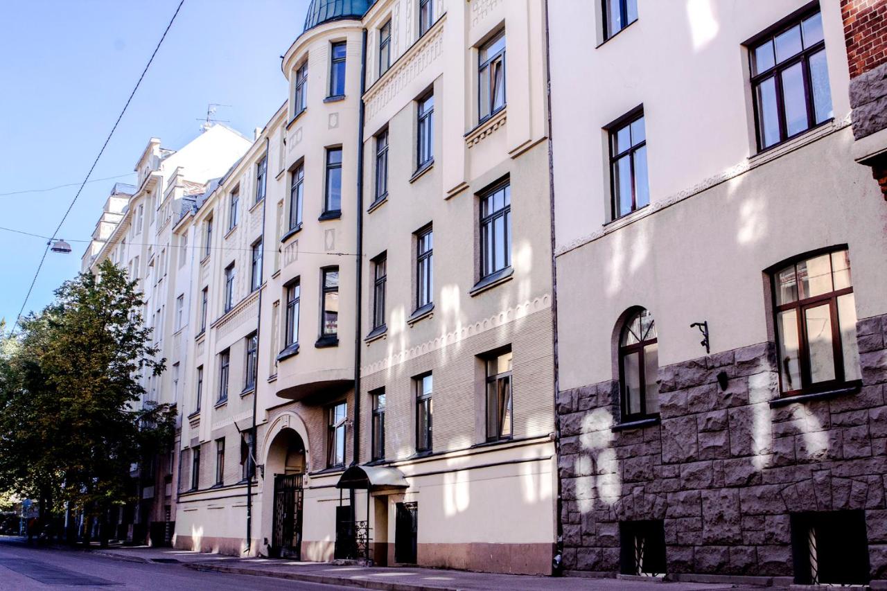 Two level apartment in the Art Nouveau area - B&B Riga