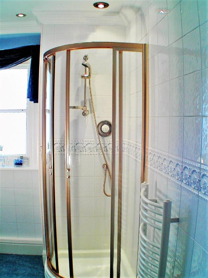 Double Room with Private External Bathroom