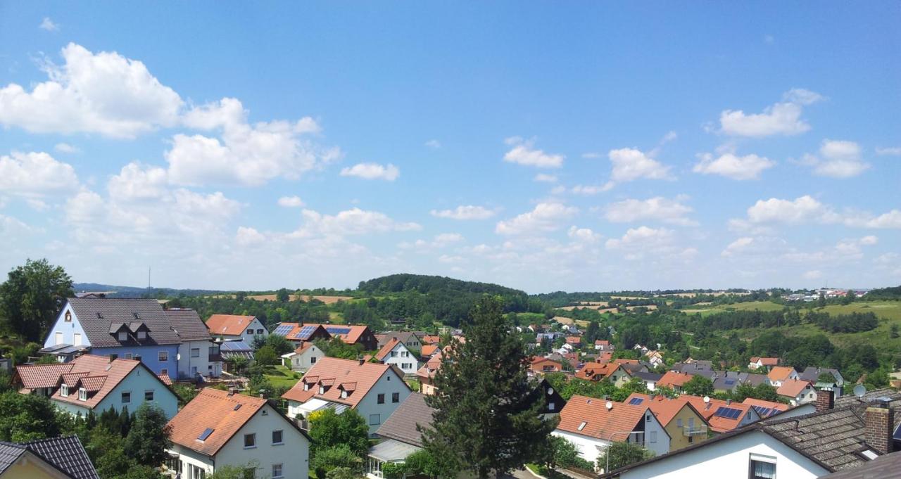 Apartment mit Terrasse