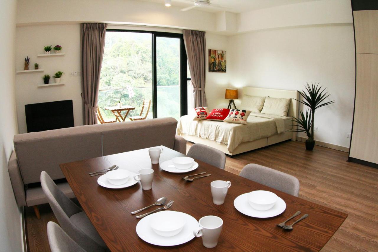 B&B Genting Highlands - CHARMING & COZY HOME @ MIDHILLS GENTING - Bed and Breakfast Genting Highlands