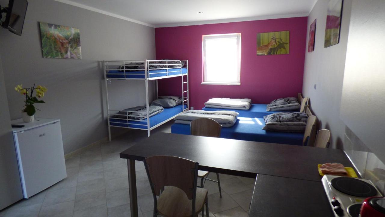 Chambre Quadruple - Accessible aux Personnes à Mobilité Réduite