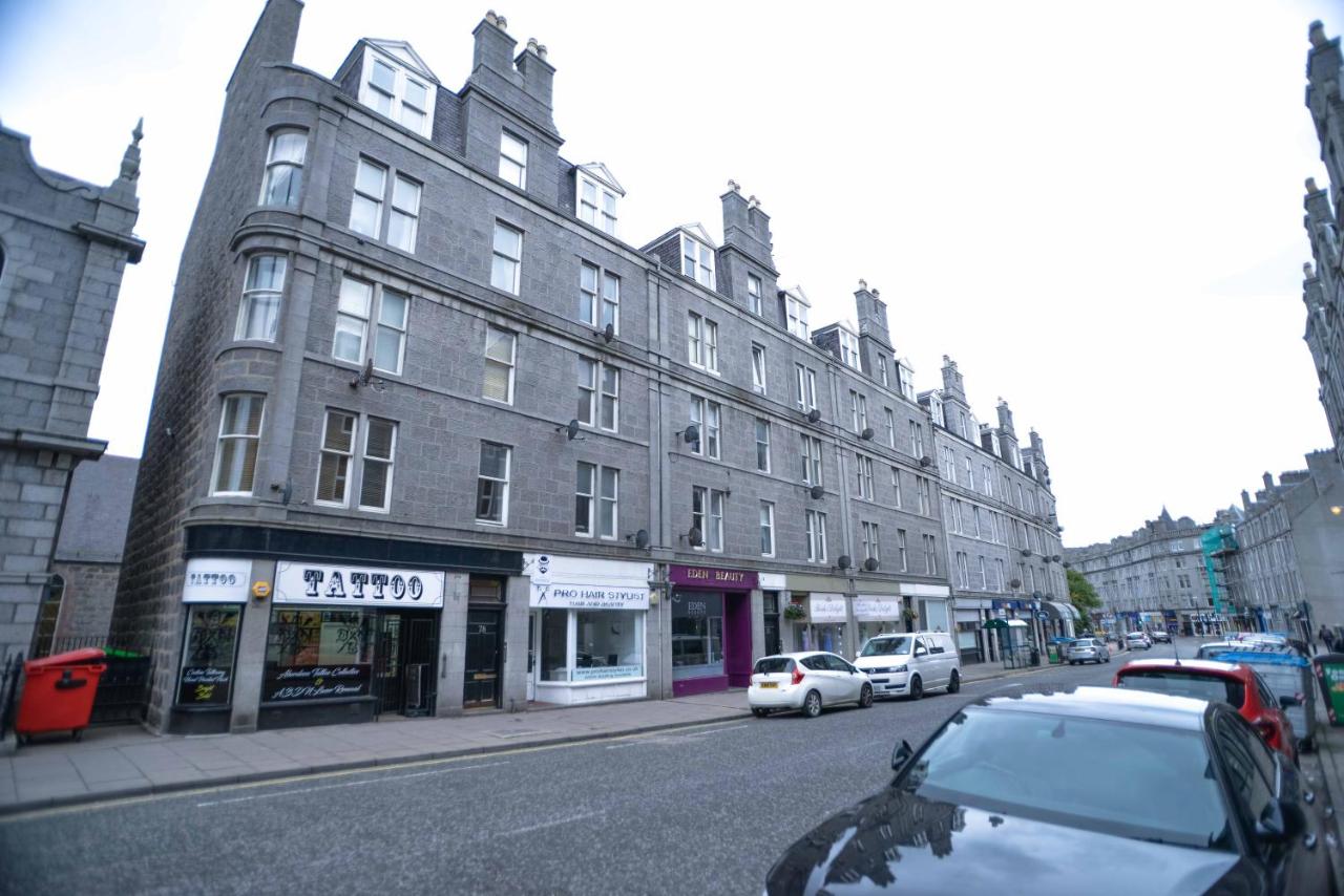 Modern Flat in Rosemount/City Centre - Chambres d’hôtes