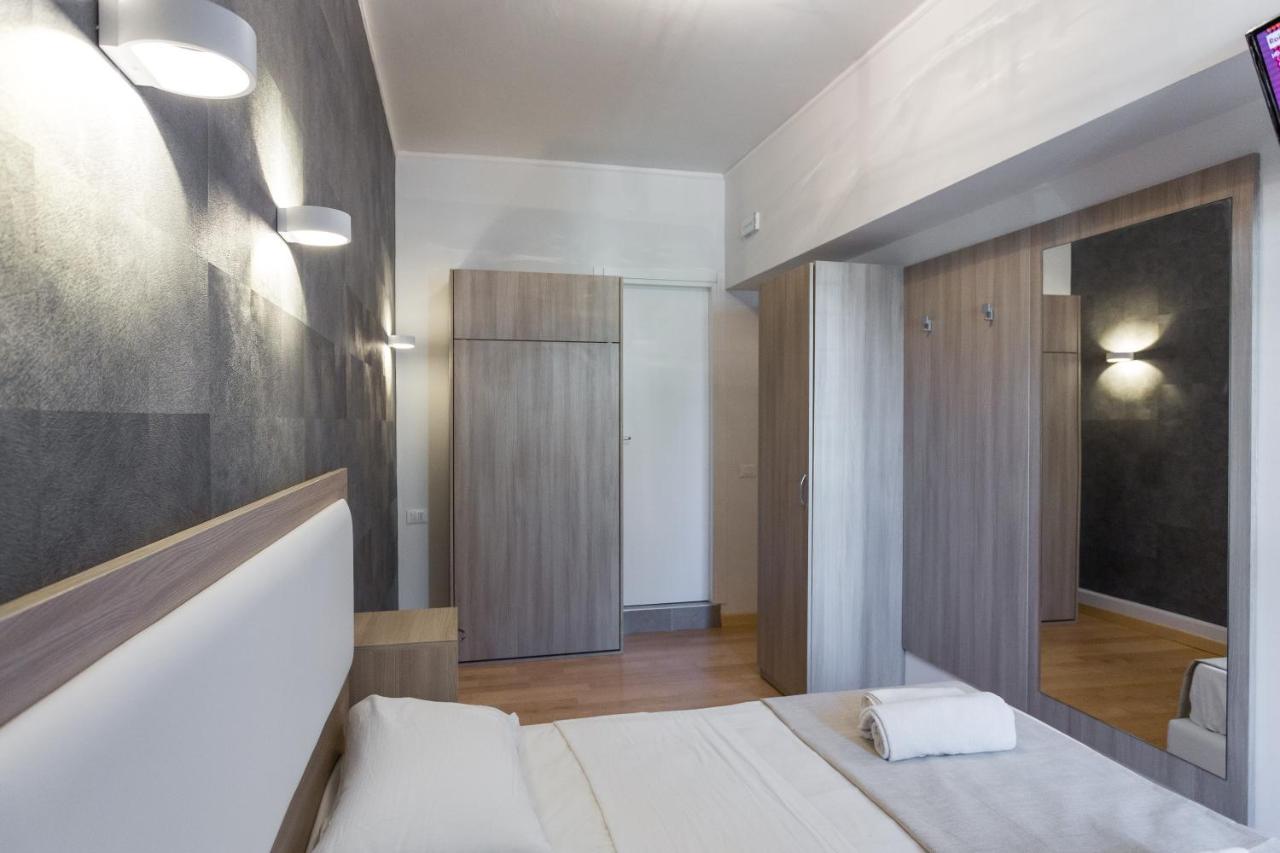 Double or Twin Room with Private Bathroom