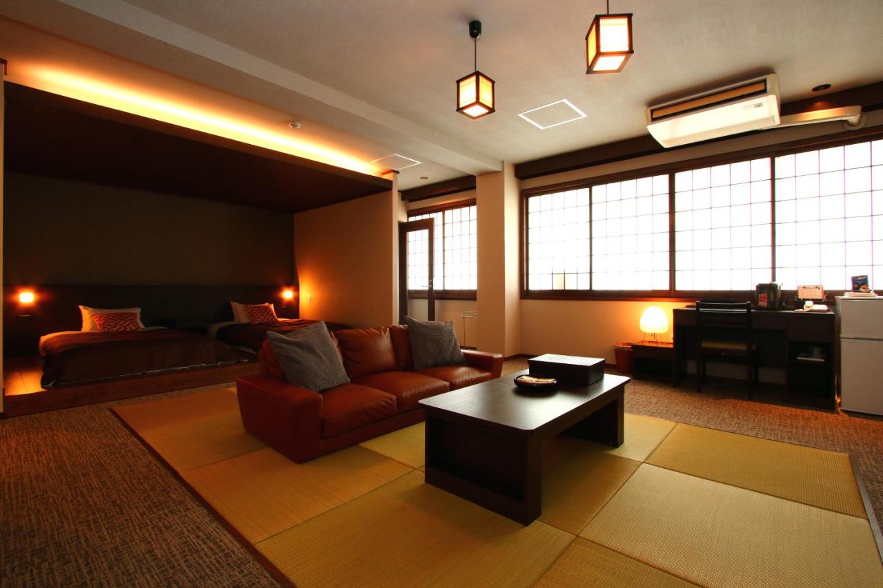 Quadruple Room with Private Bathroom