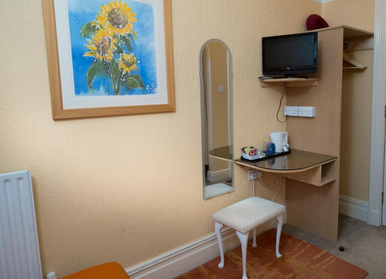 Single Room (Room 3)
