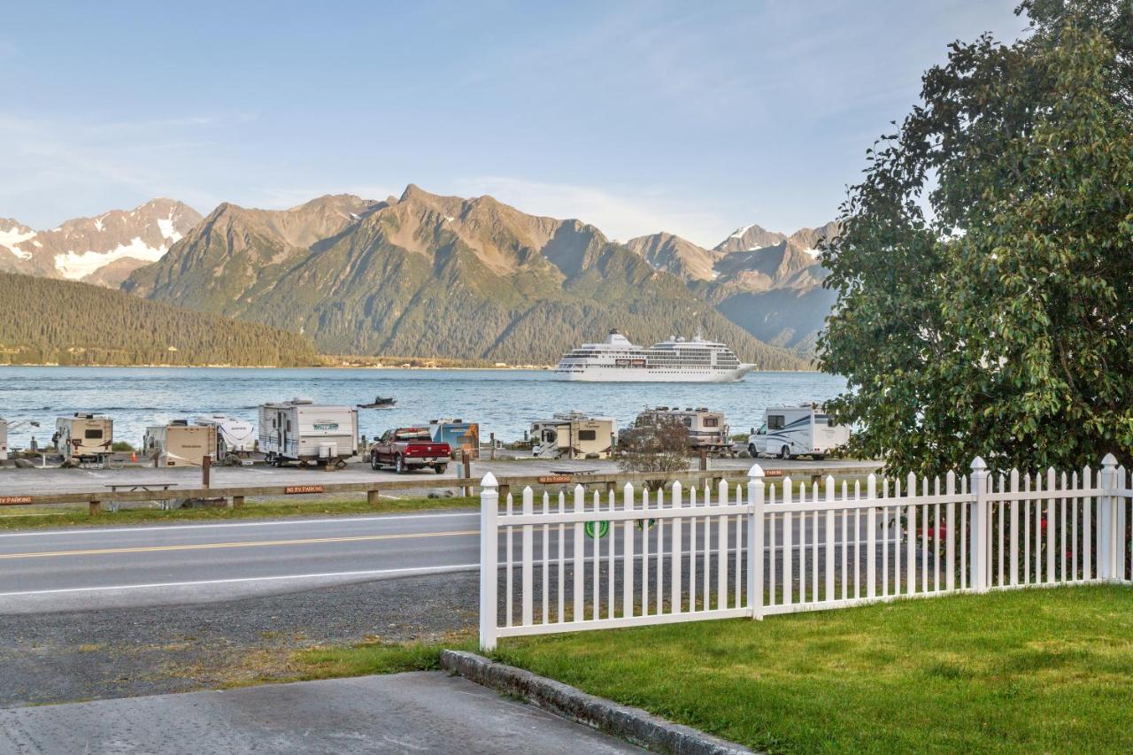 B&B Seward - Alaska's Point of View - Bed and Breakfast Seward