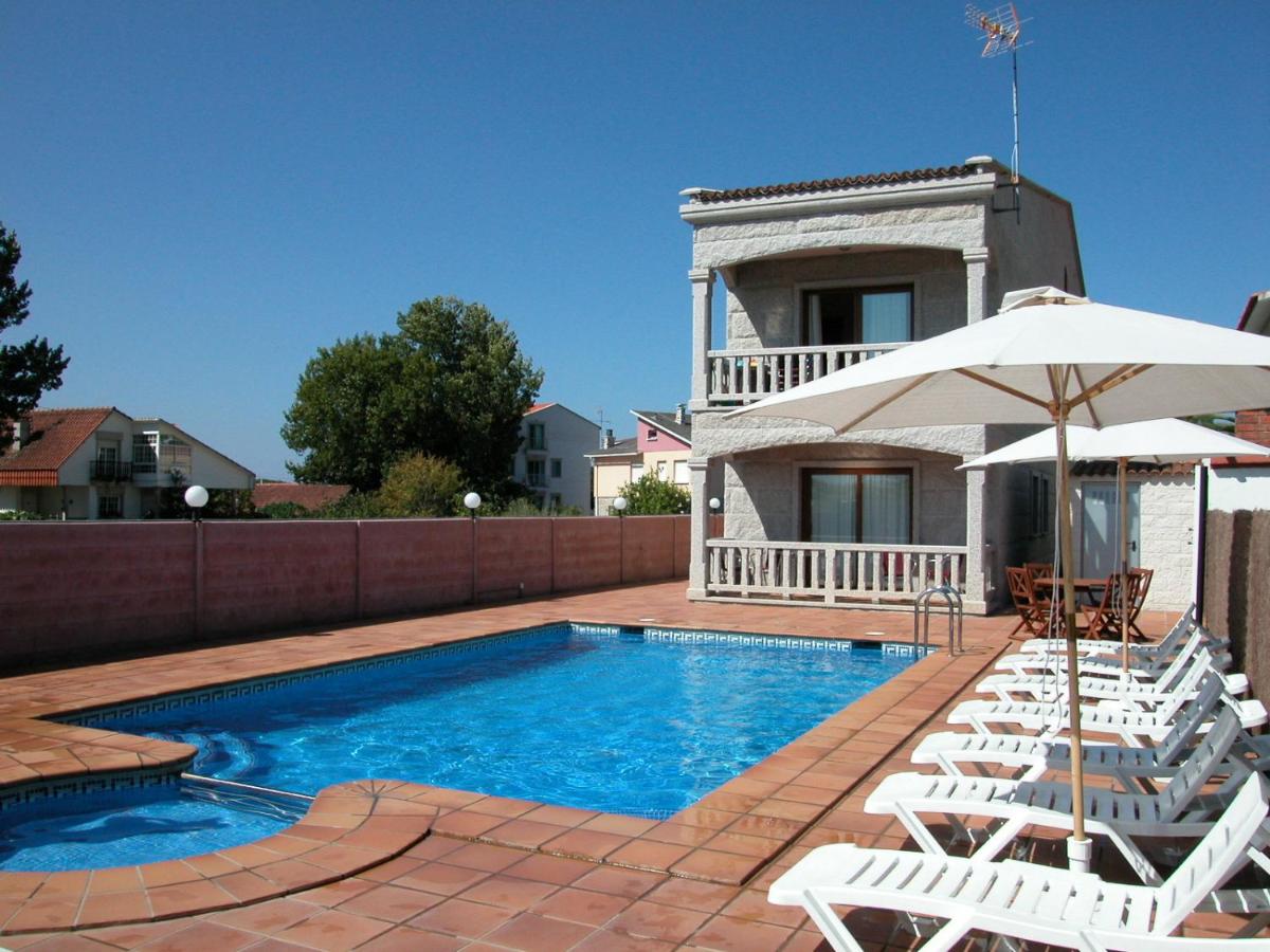 Apartamentos Coral Do Mar III - Bed and Breakfast Montalvo
