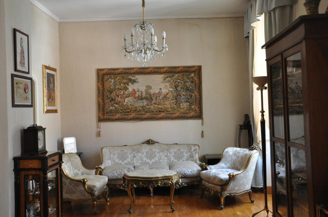 B&B Rome - The Queen's Coffer Rome - Bed and Breakfast Rome