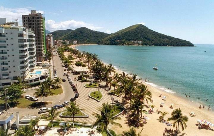 Sobrado Aconchegante em Condominio - Praia Martim de Sá - checkout flexível - B&B