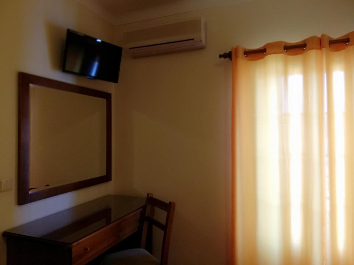 Triple Room with WiFi