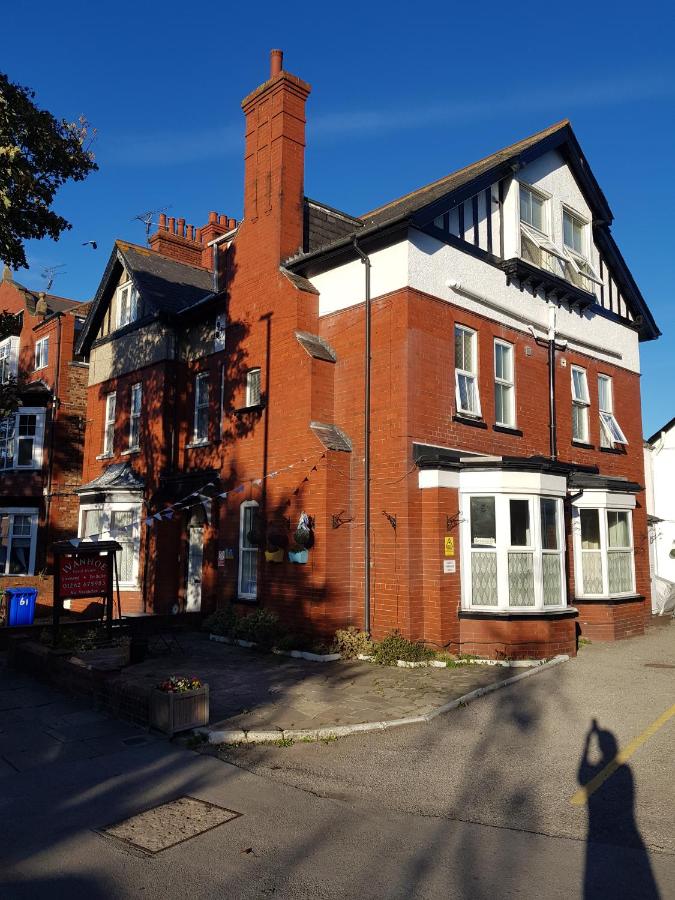Ivanhoe Guest House - Bed and Breakfast