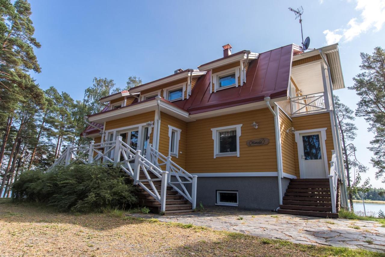 Villa Harald - Beachfront - B&B