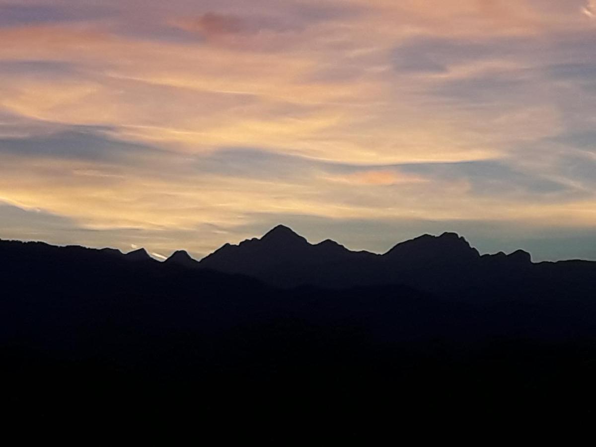 Apartamento con vistas a las montañas