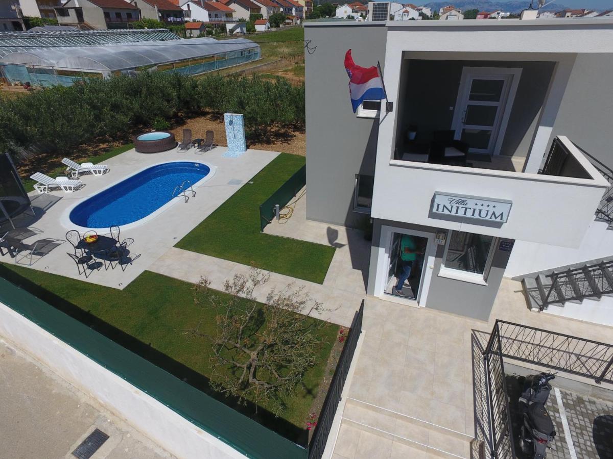 Villa Initium,heated pool all season - B&B