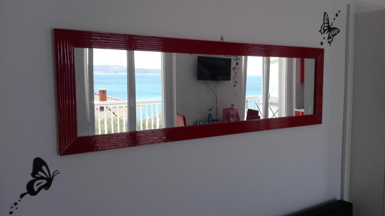 Studio Apartment with Sea View