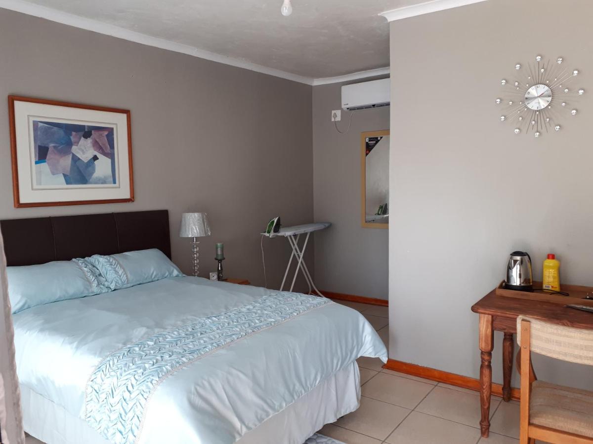 B&B Mbombela - Dreamwood Guest House - Bed and Breakfast Mbombela