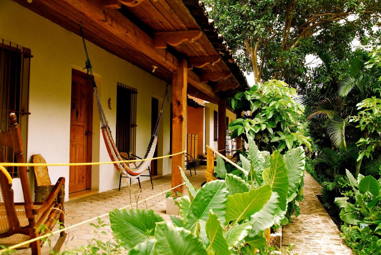 B&B Gracias - Hotel and Restaurant Guancascos - Bed and Breakfast Gracias