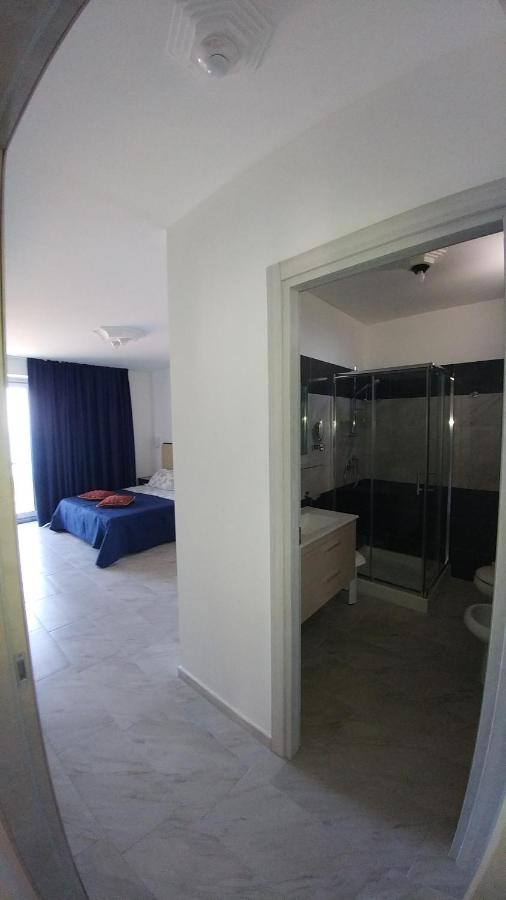 Double Room with Balcony and Sea View