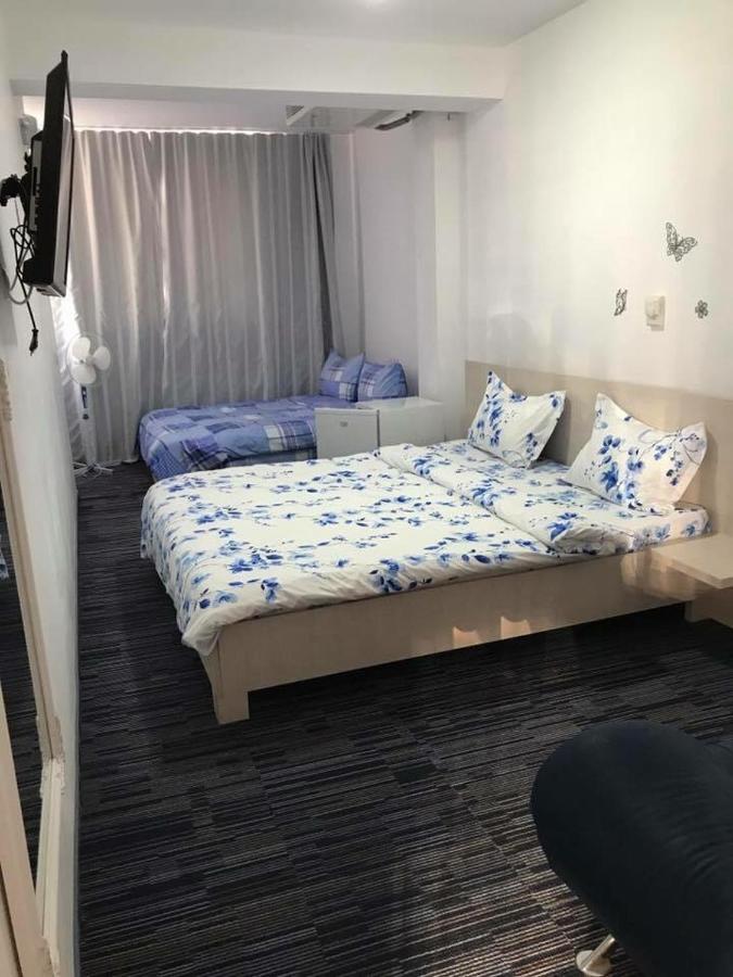 Comfort Triple Room with Shower