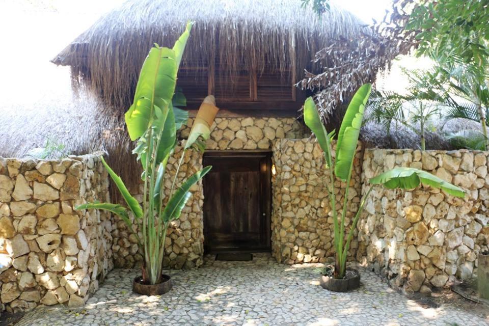 Villa - Beach Front