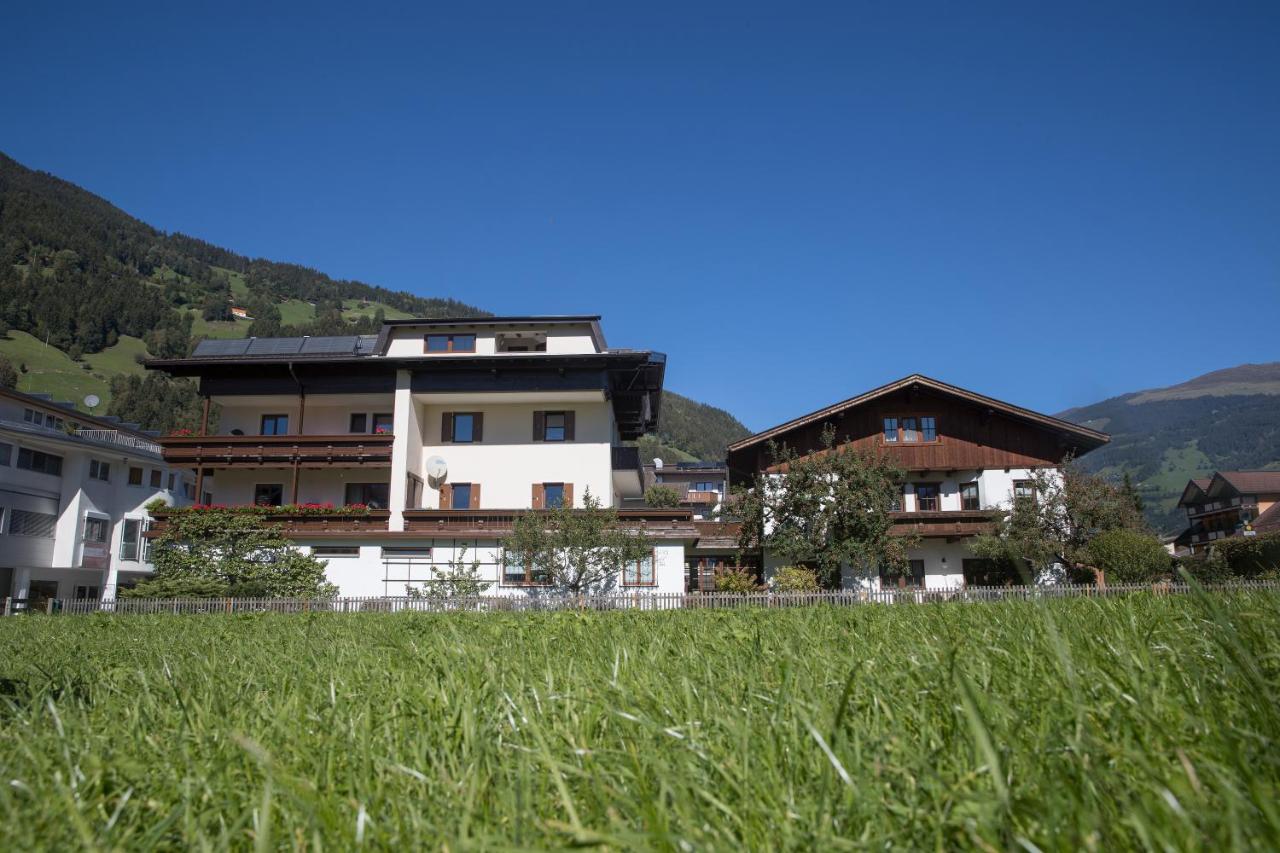 B&B Zell am Ziller - Appartement Schneeberger - Bed and Breakfast Zell am Ziller