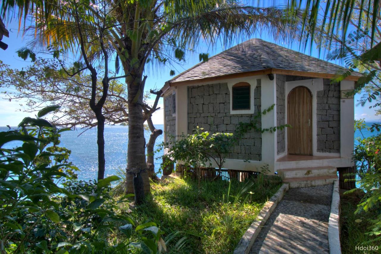 Bungalow with Sea View