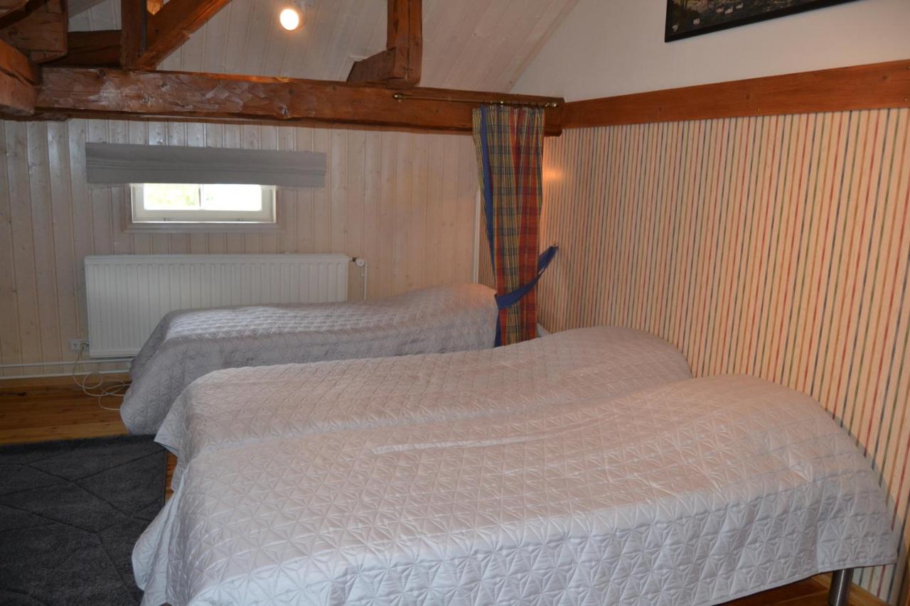 Economy Triple Room with Shared Bathroom