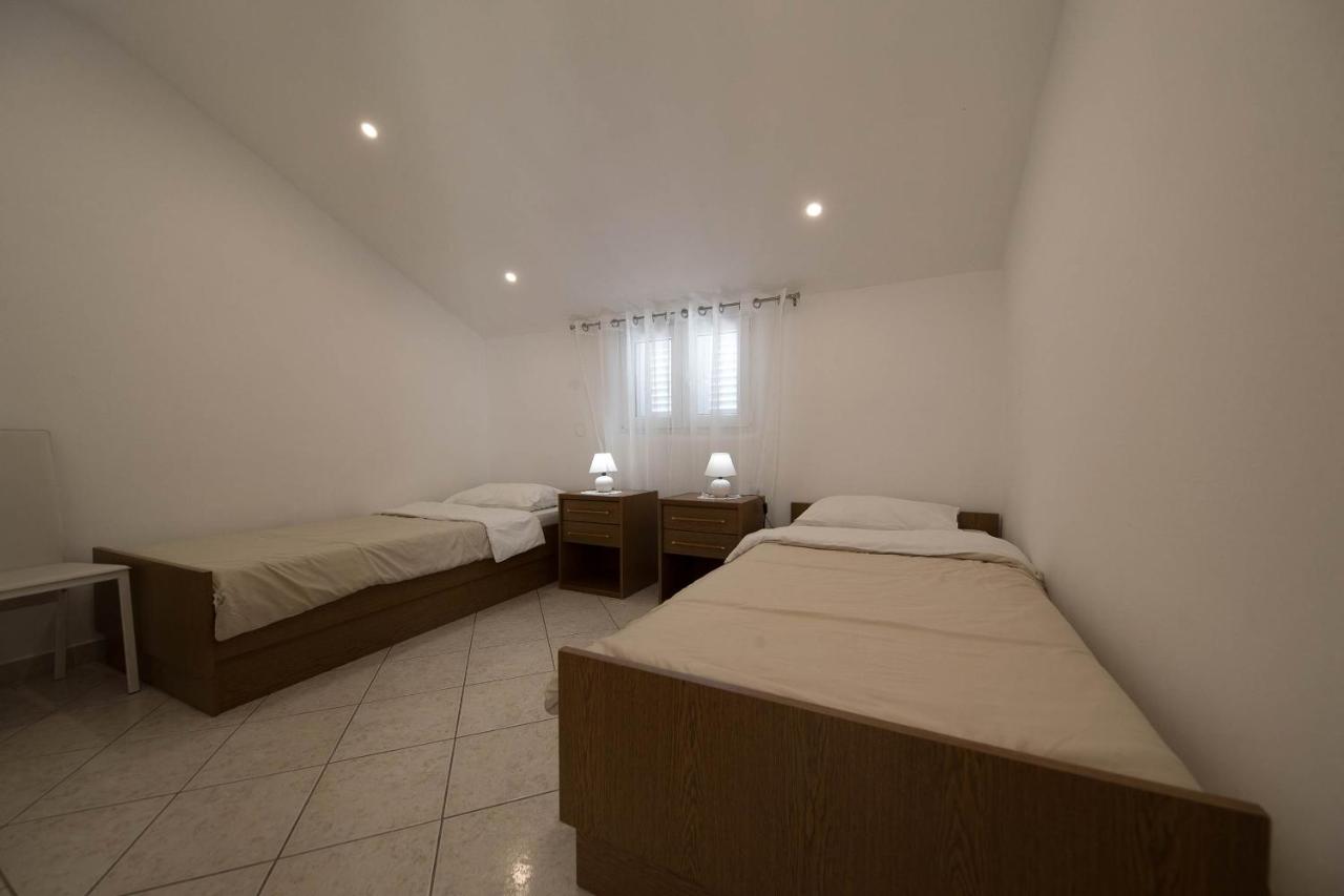 Appartement 2 Chambres avec Balcon et Vue sur la Mer (6 Adultes)