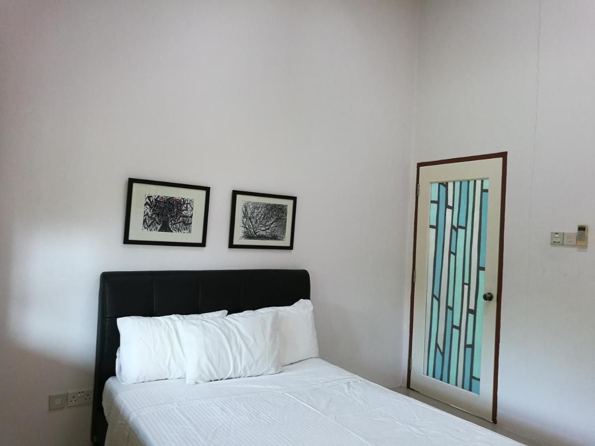 Double Room with Shared Bathroom
