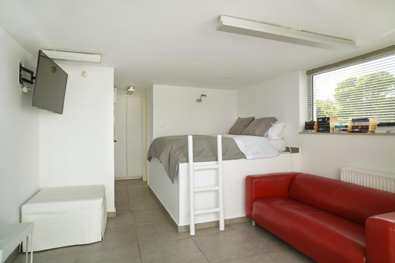 Studio Apartment with Sea View