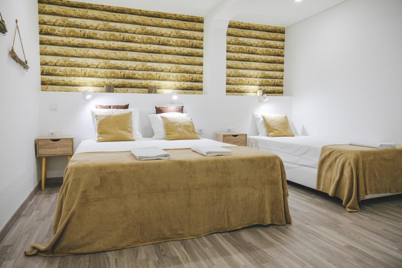 Vierpersoonskamer met Gedeelde Badkamer
