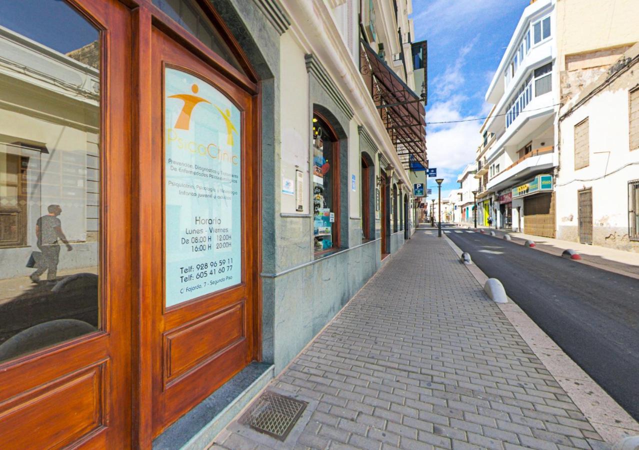 Rooms & Suites Loft 2H - Central Arrecife, Lanzarote - Free Parking - B&B Arrecife