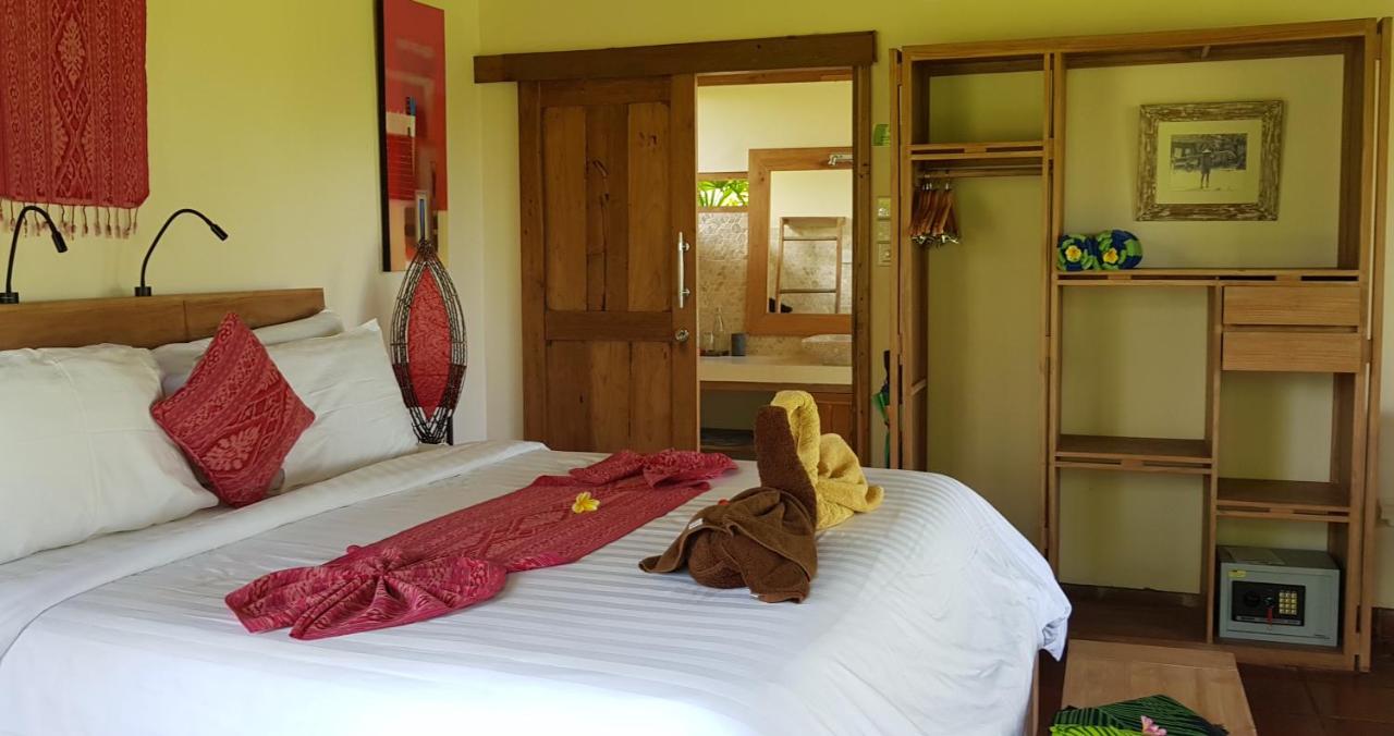 One-Bedroom Bungalow