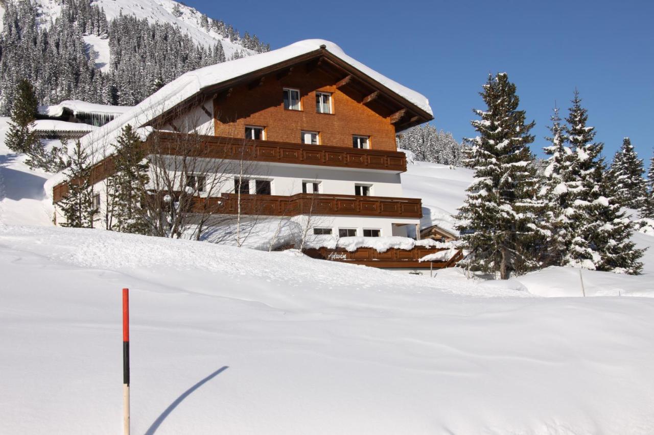 B&B Lech am Arlberg - Pension Alwin - Bed and Breakfast Lech am Arlberg