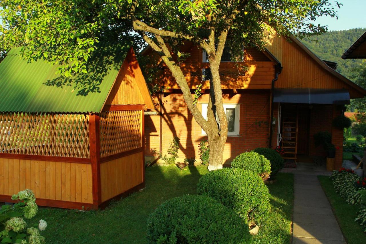 у андрія - B&B Yaremche