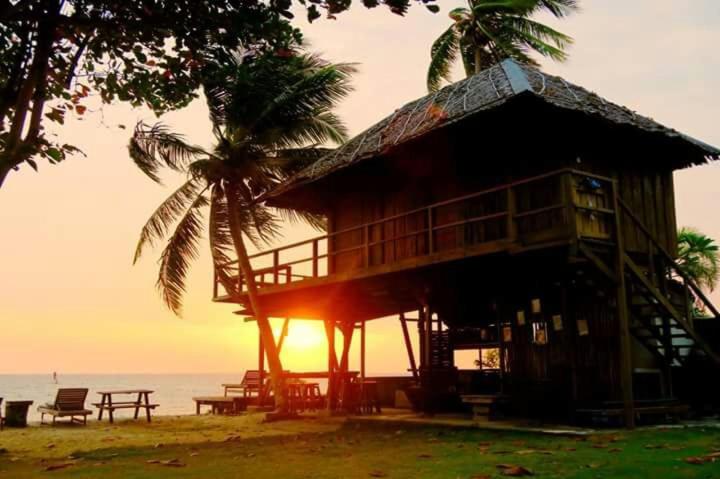 Ten RooMs - B&B