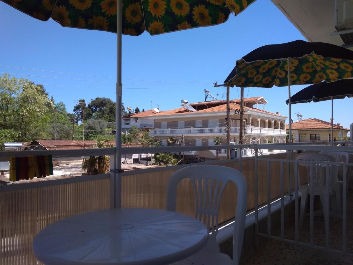Rooms To Let Giannis - B&B