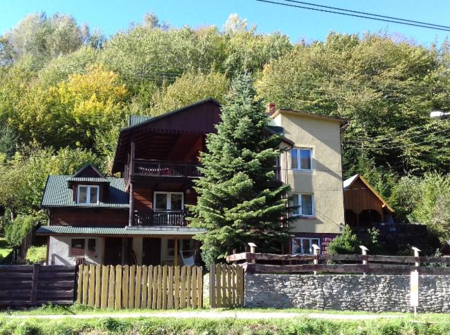 B&B Rytro - Willa Rytro dom wakacyjny w górach do wynajęcia na wyłączność dla 15 osób - Bed and Breakfast Rytro