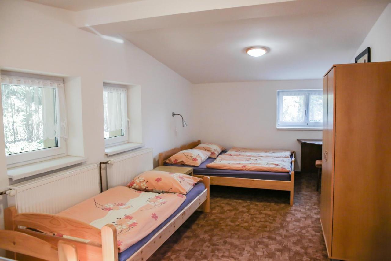 Vijfpersoonskamer met Eigen Badkamer