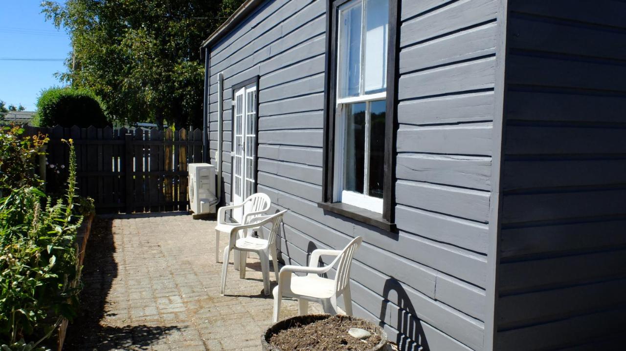 The Old Forge - an "Heritage' house - Bed and Breakfast Fairlie