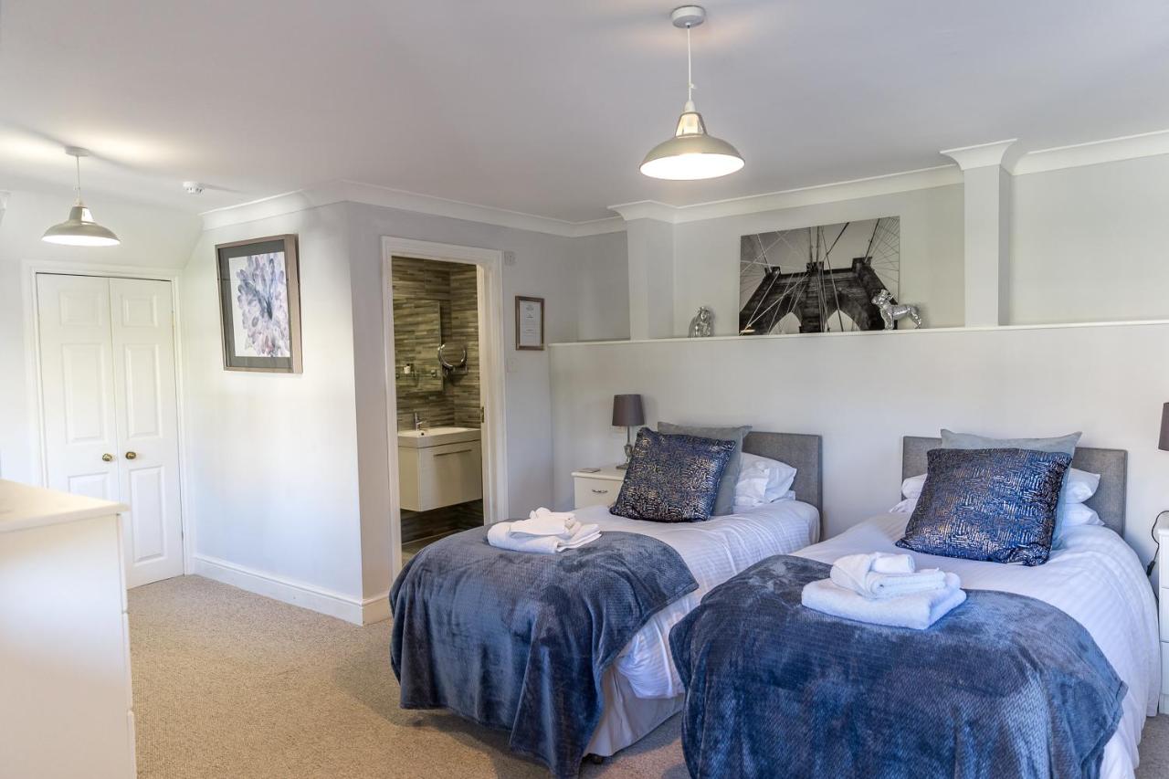 Luxury King or Twin Suite