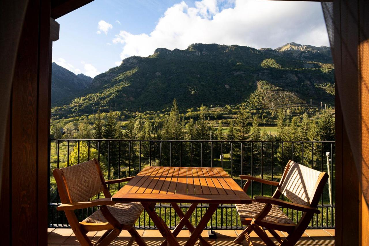 B&B Benasque - Inmocyma Abetal grandes vistas, con piscina-Linsoles- Benasque - Bed and Breakfast Benasque