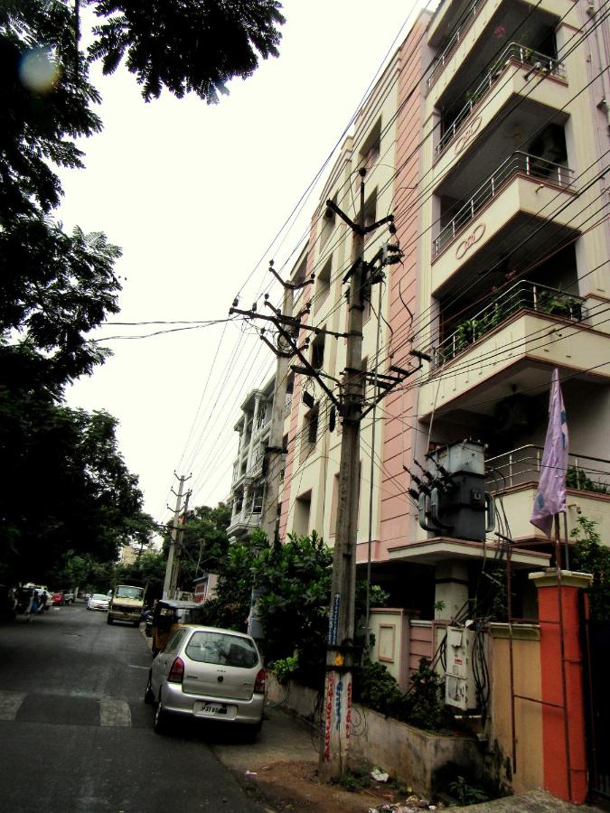 Atithi Comfort Homes (Exclusively for families) - Royal - Chambres d’hôtes Visakhapatnam