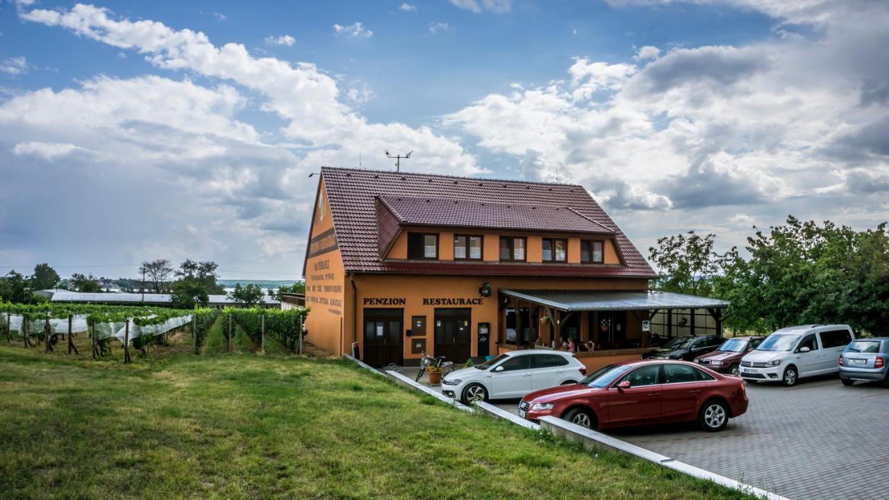 B&B Šakvice - Penzion s restaurací na Furhaple - Bed and Breakfast Šakvice