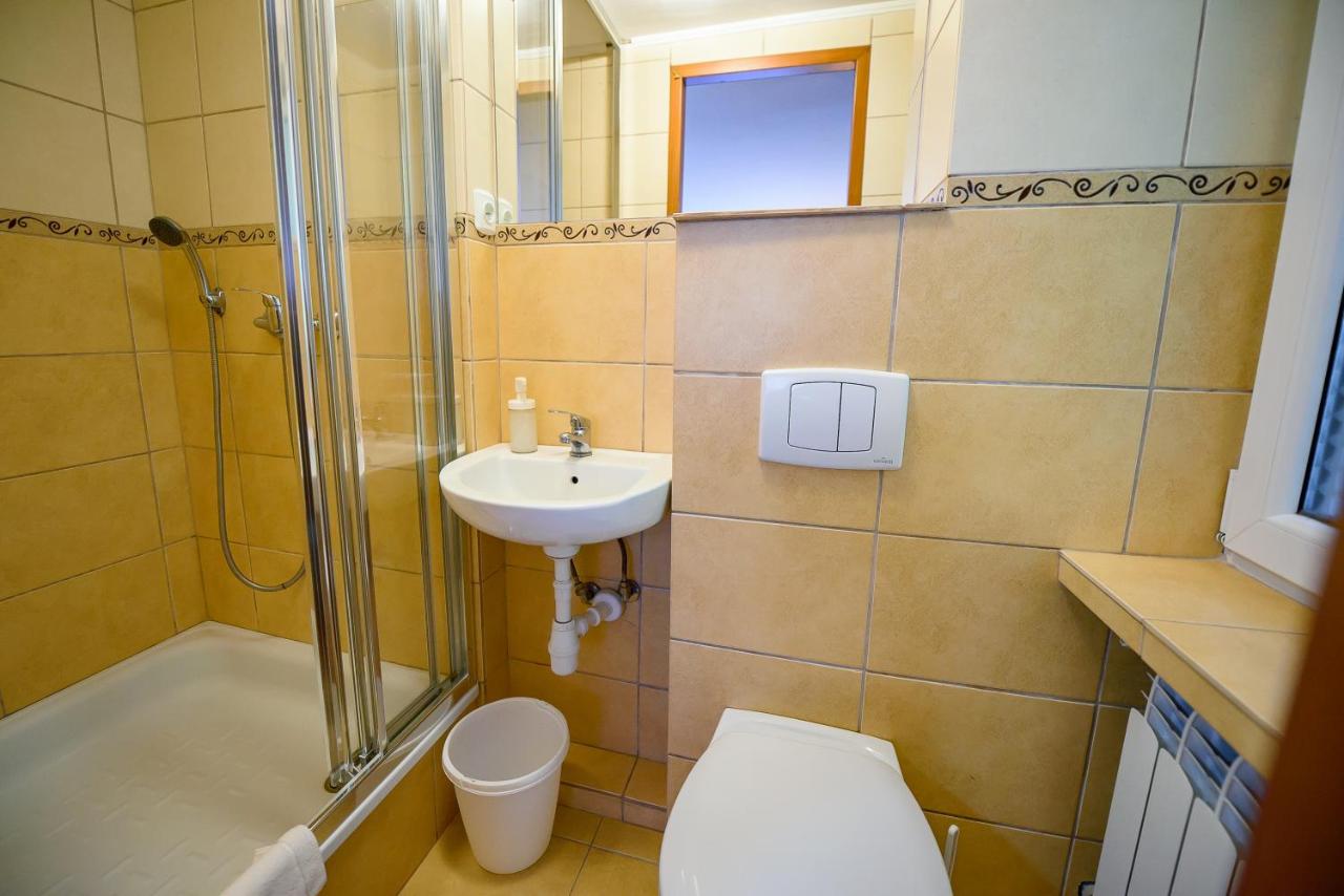 Chambre Triple avec Salle de Bains